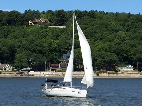 BENETEAU OCENIS 350 LOCATION SANS CAPITAINE
