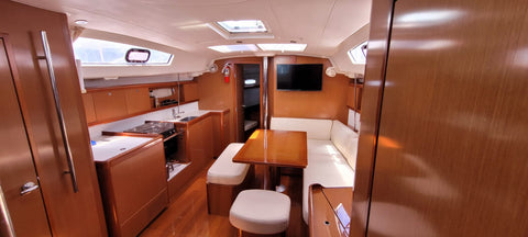 LATIKA- Bénéteau Océanis 43' - 2011